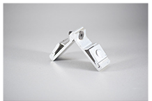 8mm Corner Cleat